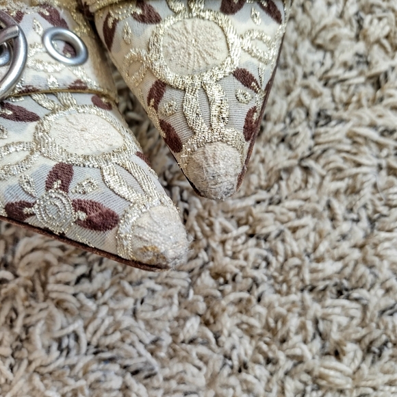 Prada calzature donna cloquet lurex Nude pumps gold brocade pattern Buckle Sz 7 - Picture 9 of 10